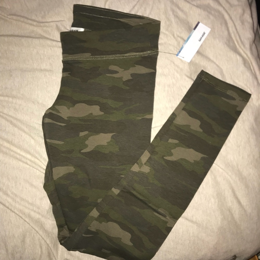 NWT!! Garage Camo Leggings!